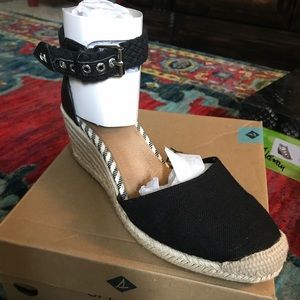Sperry women’s Valencia espadrille wedges